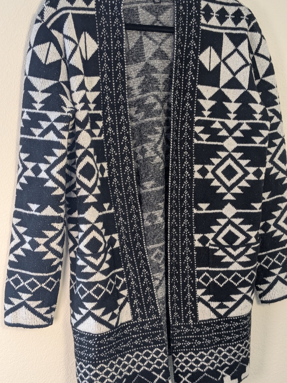 Frye Black and White Size Small Geometric Knit Cardigan